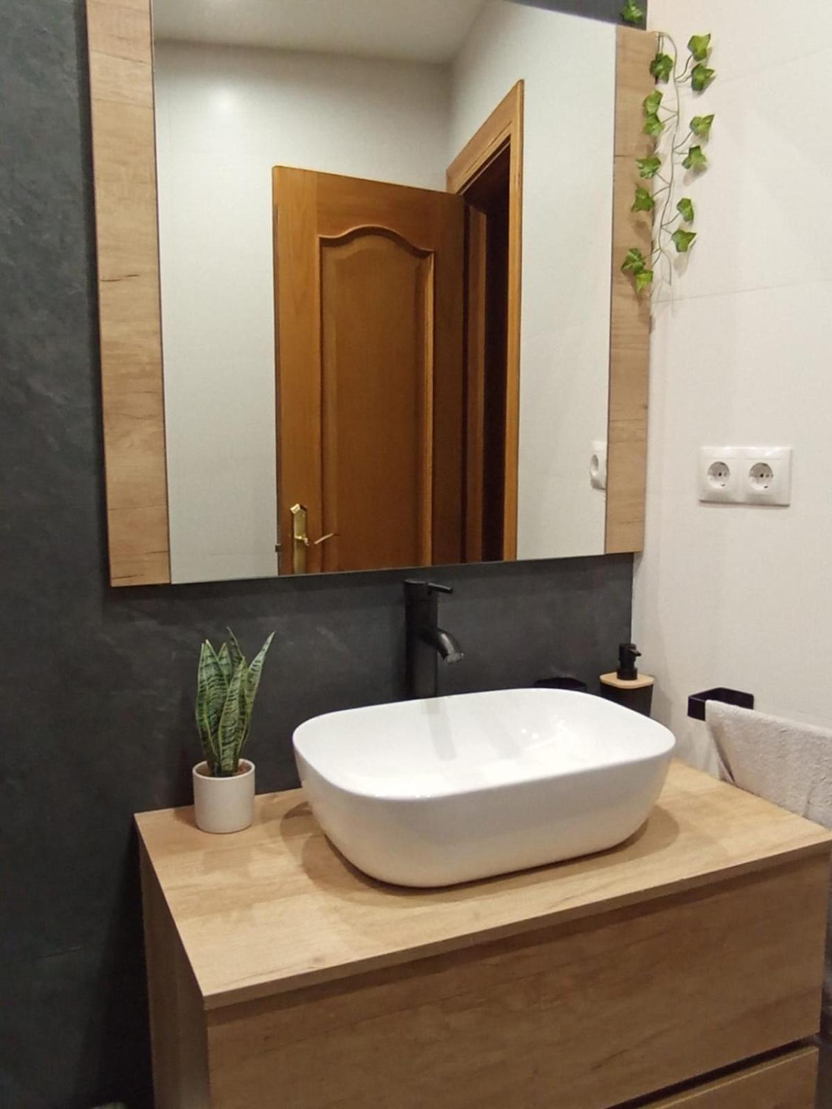 Apartamento Peace Home Astillero El Astillero Luaran gambar
